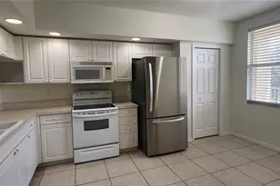 960 Starkey Rd, Largo, FL 33771 - Photo 5