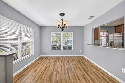 37602 Aaralyn Rd, Zephyrhills, FL 33542 - Photo 11