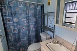 5925 Terrace Park Dr N, Saint Petersburg, FL 33709 - Photo 19