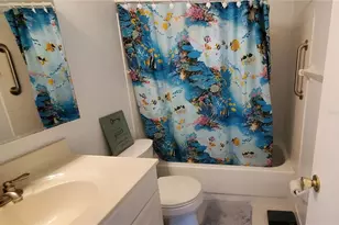 5925 Terrace Park Dr N, Saint Petersburg, FL 33709 - Photo 27