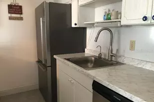 5925 Terrace Park Dr N, Saint Petersburg, FL 33709 - Photo 15