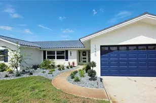 1985 Michigan Ave NE, Saint Petersburg, FL 33703 - Photo 1