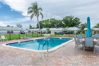 6575 Green Valley Drive, Seminole, FL 33777 - Photo 29