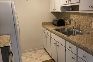 8350 112th St, Seminole, FL 33772 - Photo 11