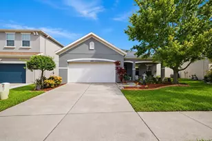 2814 Maple Brook Loop, Lutz, FL 33558 - Photo 1