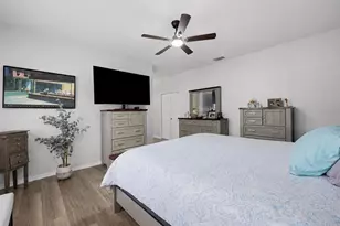 2814 Maple Brook Loop, Lutz, FL 33558 - Photo 17