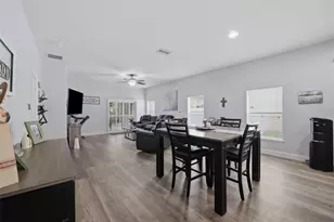 2814 Maple Brook Loop, Lutz, FL 33558 - Photo 11