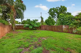 920 29th St N, Saint Petersburg, FL 33713 - Photo 23