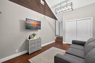 920 29th St N, Saint Petersburg, FL 33713 - Photo 17