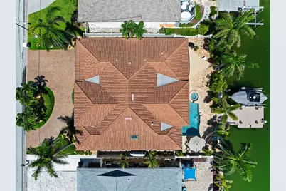 203 Howard Drive, Belleair Beach, FL 33786 - Photo 5