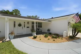 1819 Maryland Ave NE, Saint Petersburg, FL 33703 - Photo 3
