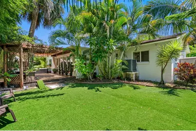 1819 Maryland Avenue NE, Saint Petersburg, FL 33703 - Photo 23