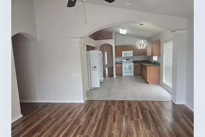 31125 Hannigan Place, Wesley Chapel, FL 33543 - Photo 7
