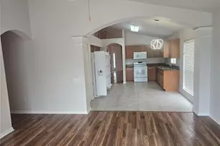 31125 Hannigan Pl, Wesley Chapel, FL 33543 - Photo 7