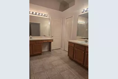 31125 Hannigan Place, Wesley Chapel, FL 33543 - Photo 7