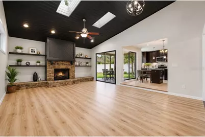10906 Autumn Oak Place, Tampa, FL 33618 - Photo 5