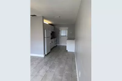473 93rd Avenue N, Saint Petersburg, FL 33702 - Photo 5