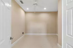 2304 Oakley Green Dr, Sun City Center, FL 33573 - Photo 11