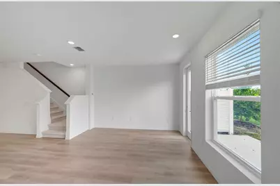 6416 Jensen View Avenue, Apollo Beach, FL 33572 - Photo 9