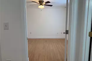 18593 Bridle Club Dr, Tampa, FL 33647 - Photo 33