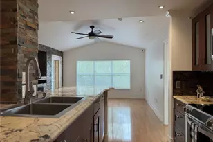 18593 Bridle Club Dr, Tampa, FL 33647 - Photo 13