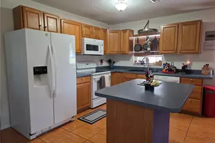 9272 51st St N, Pinellas Park, FL 33782 - Photo 5