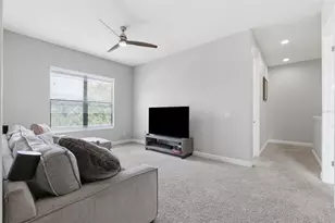 5167 Lakecastle Dr, Tampa, FL 33624 - Photo 39