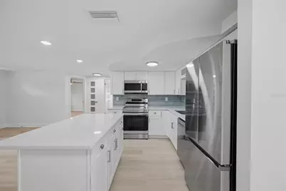 8411 Lincolnshire Drive, Hudson, FL 34667 - Photo 9