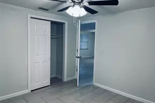 5323 Satsuma Dr, Zephyrhills, FL 33542 - Photo 17