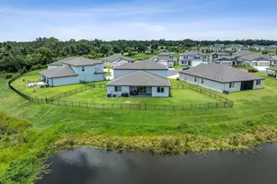 7008 Norris Lndg Pl, Parrish, FL 34219 - Photo 3
