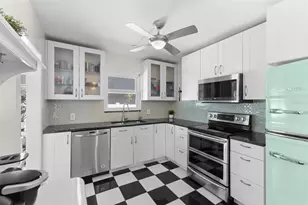 170 22nd Ave N, Saint Petersburg, FL 33704 - Photo 13