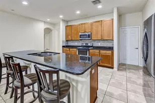 2206 Via Cortona St, Plant City, FL 33566 - Photo 13
