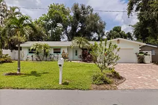 13555 Croft Dr N, Largo, FL 33774 - Photo 39
