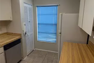 7131 Hollowell Dr, Tampa, FL 33634 - Photo 5