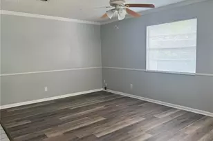 39648 Meadowood Loop, Zephyrhills, FL 33542 - Photo 17