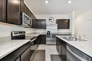 2880 Evergreen Elm Pass, Wesley Chapel, FL 33543 - Photo 11