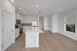6412 Jensen Vw Ave, Apollo Beach, FL 33572 - Photo 3