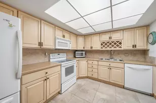 5108 Brittany Dr S, Saint Petersburg, FL 33715 - Photo 7