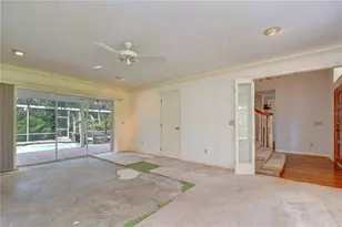 914 S Miller Rd, Valrico, FL 33594 - Photo 17