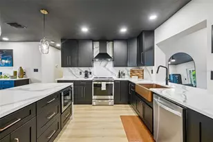 4901 Taylor St N, Saint Petersburg, FL 33714 - Photo 9