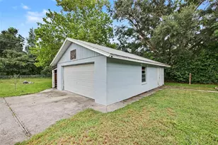231 E 1st St, Chuluota, FL 32766 - Photo 19