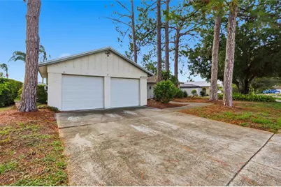 6811 Twelve Oaks Boulevard, Tampa, FL 33624 - Photo 25