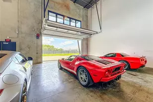 6500 Motor Enclave Wy, Tampa, FL 33610 - Photo 5