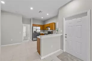 12948 Kings Crossing Dr, Gibsonton, FL 33534 - Photo 5
