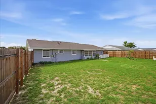 1404 Seton Hall Dr, Sun City Center, FL 33573 - Photo 25