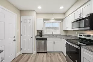 1404 Seton Hall Dr, Sun City Center, FL 33573 - Photo 17