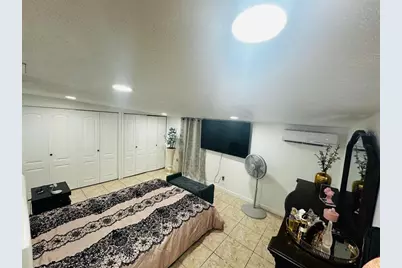16004 Saddle Creek Drive, Tampa, FL 33618 - Photo 11