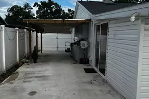 16004 Saddle Creek Dr, Tampa, FL 33618 - Photo 15