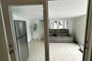 16004 Saddle Creek Dr, Tampa, FL 33618 - Photo 17