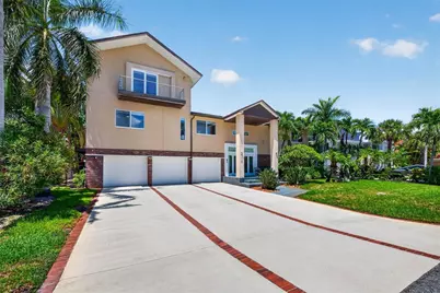 113 7th Street E, Saint Petersburg, FL 33715 - Photo 5
